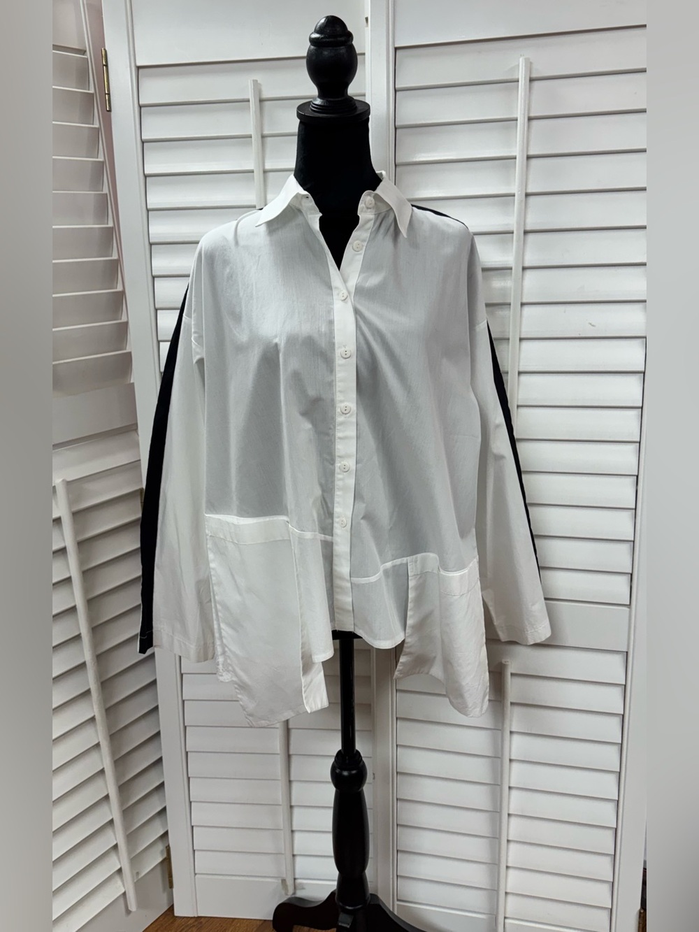 Oversized White Button-Down Shirt with Black Sleeve Panels by LUKAA